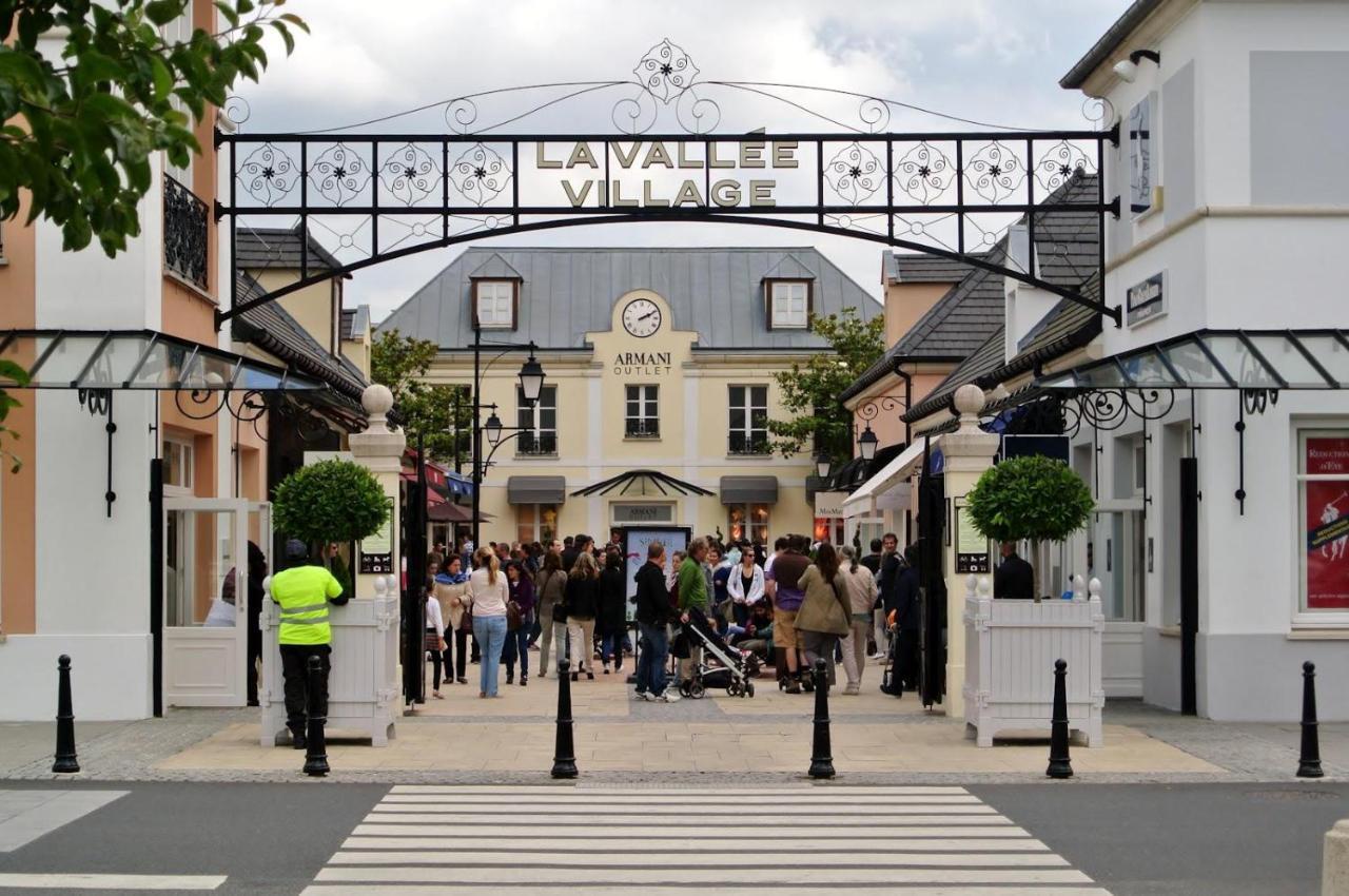 Victoria Family House Disneyland Paris Serris Exterior photo